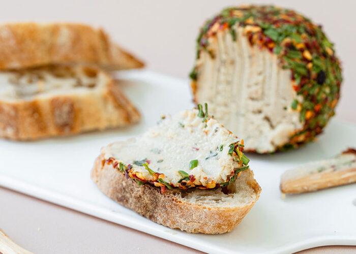 vegan-butcher-cheezball